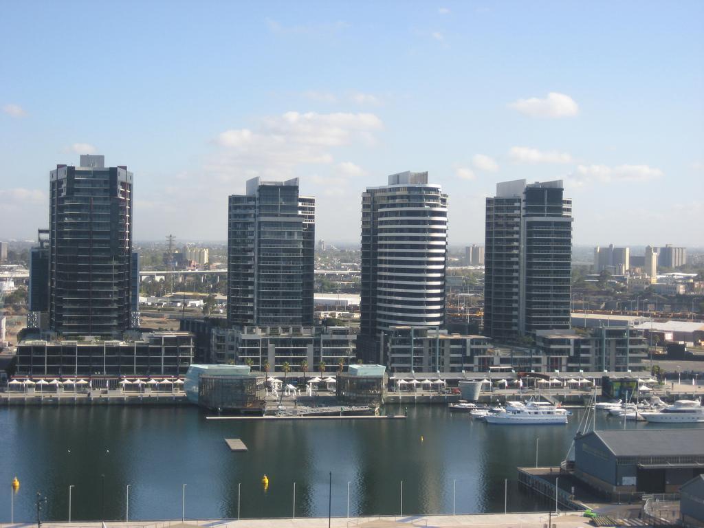 Apartments Melbourne Domain - New Quay Docklands Exterior photo